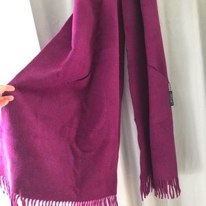 Wrap scarf with pockets!!